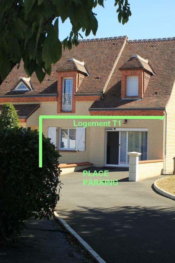 Logement Entre Chambord Et Le Zoo De Beauval Apartman Contres  Kültér fotó